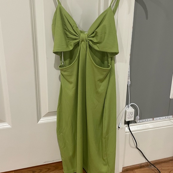 princess polly green cutout dress - Picture 2 of 5
